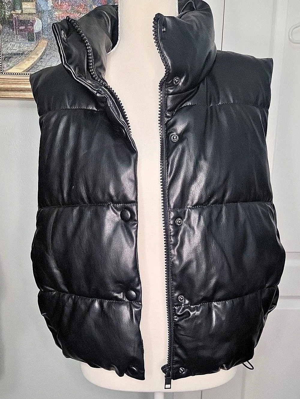 Zara Black Puffer Vest Size Medium Like New